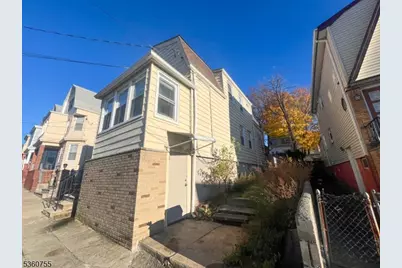 118 Maple St, Kearny, NJ 07032 - Photo 2