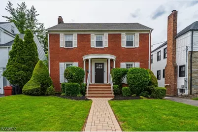 1082 Battle Hill Ter, Union Township, NJ 07083 - Photo 1