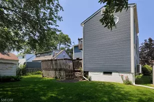 992 Milton Blvd, Rahway, NJ 07065 - Photo 36