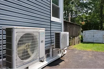 992 Milton Blvd, Rahway, NJ 07065 - Photo 38