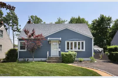 992 Milton Blvd, Rahway, NJ 07065 - Photo 2