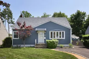 992 Milton Blvd, Rahway, NJ 07065 - Photo 2