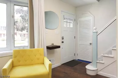 992 Milton Blvd, Rahway, NJ 07065 - Photo 4