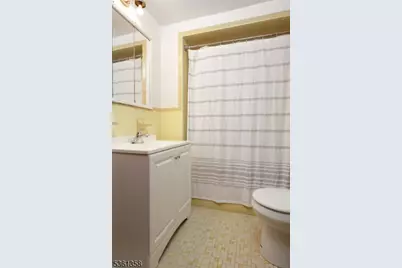 992 Milton Blvd, Rahway, NJ 07065 - Photo 24