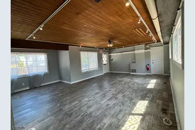 6 Hilltop Rd, Mendham, NJ 07945 - Photo 2