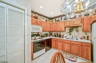 7417 Richmond Rd, West Milford, NJ 07480 - Photo 8