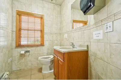 26 Millburn Ave Rm 3, Springfield, NJ 07081 - Photo 4