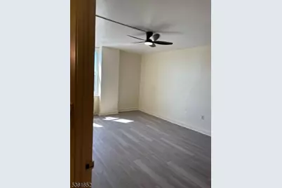 704-712 North Broad St 8D, Elizabeth, NJ 07208 - Photo 20