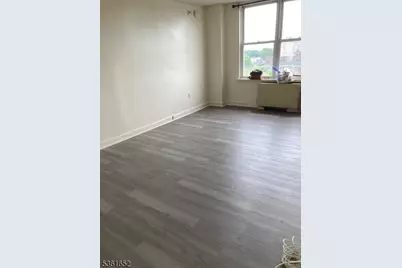 704-712 North Broad St 8D, Elizabeth, NJ 07208 - Photo 6