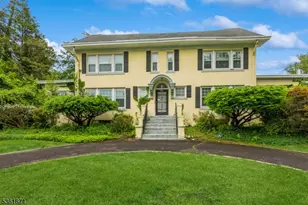 835 Woodland Ave, Plainfield, NJ 07060 - Photo 1