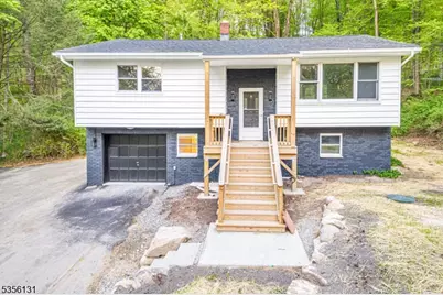 10 Maple Dr, Vernon, NJ 07461 - Photo 1