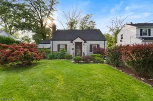 7 Woods End Rd, West Orange Township, NJ 07052 - Photo 1