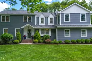 32 Launcelot Ln, Bernards Township, NJ 07920 - Photo 1