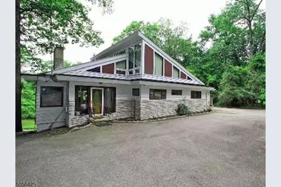 297 Terhune Dr, Wayne, NJ 07470 - Photo 1