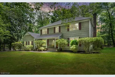 18 Wilderness Trl, Warren Township, NJ 07059 - Photo 1