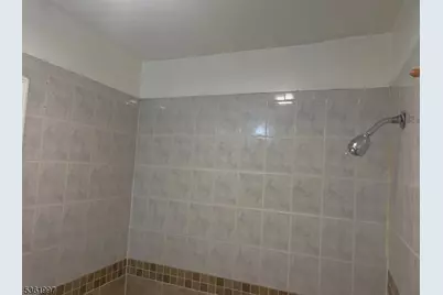 475 Clinton Ave, Newark, NJ 07108 - Photo 10