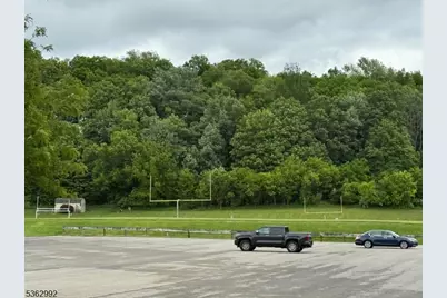 140 Wheatsworth Rd, Hardyston Township, NJ 07419 - Photo 4