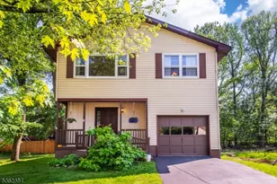 40 Riveredge Dr, Fairfield, NJ 07004 - Photo 1