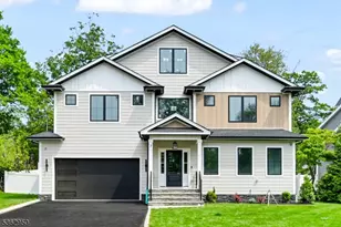 7 Maplewood Dr, Livingston, NJ 07039 - Photo 1