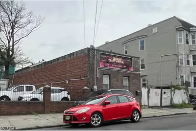 760-762 S 16th St, Newark, NJ 07103 - Photo 2
