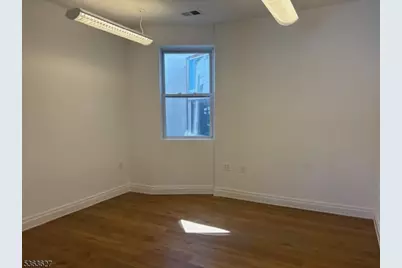 22 Johnson Ave, Hackensack, NJ 07601 - Photo 4