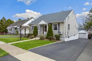 101 Pasadena Pl, Hawthorne, NJ 07506 - Photo 1