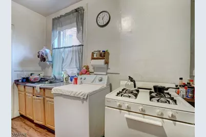 113 Elizabeth Ave, Newark, NJ 07108 - Photo 14