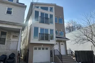 274 W Runyon St, Newark, NJ 07108 - Photo 1