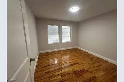 465 Hawthorne Avenue, Newark, NJ 07112 - Photo 8