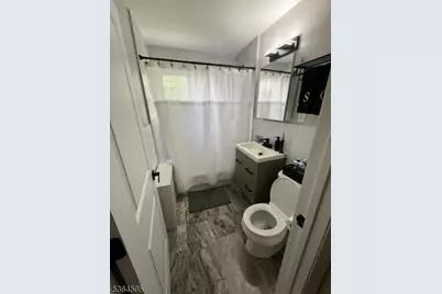 132B Boyden Ave, Maplewood, NJ 07040 - Photo 10