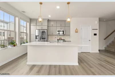 4 Arnold Dr #5302, Wood Ridge, NJ 07075 - Photo 1