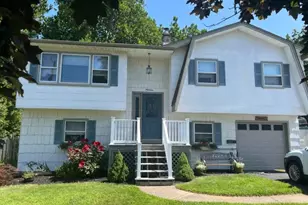 19 Glenbrook Rd, Ogdensburg, NJ 07439 - Photo 1