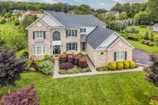 28 Sovereign Dr, Mount Olive, NJ 07836 - Photo 1