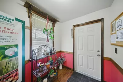 11 Vernon Ave, Hamburg, NJ 07419 - Photo 4