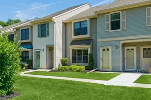 151 Wyndham Pl, Robbinsville Township, NJ 08691 - Photo 1