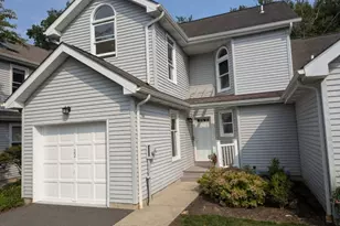 22 Arthurs Ct, Berkeley Heights Township, NJ 07922 - Photo 1