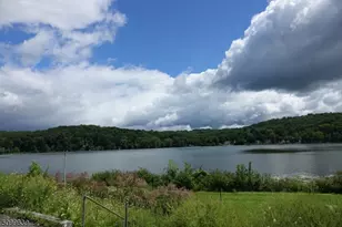 142 Lakeside Dr, Liberty Township, NJ 07823 - Photo 1