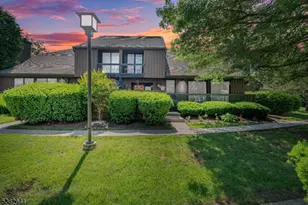 215 Kingsberry Dr, Franklin Township, NJ 08873 - Photo 1