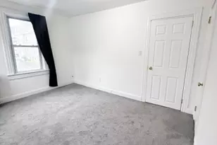 53 Hille Pl, Ridgefield, NJ 07660 - Photo 4