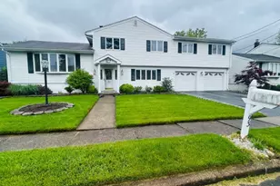 93 Sandra Dr, Totowa, NJ 07512 - Photo 1