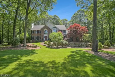 4 Knollwood Ter, Chester, NJ 07930 - Photo 1