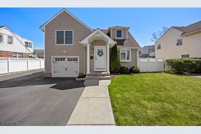 87 Mount Pleasant Ave, Woodland Park, NJ 07424 - Photo 1