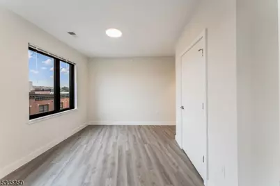 72 S Essex Ave #518, Orange, NJ 07050 - Photo 10