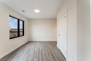 72 S Essex Ave, Orange, NJ 07050 - Photo 10