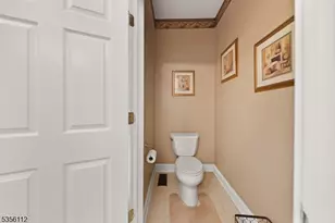 2 Sutton Ct, Hardyston Township, NJ 07419 - Photo 18