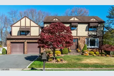 7 Winfield Ct, Fairfield, NJ 07004 - Photo 1