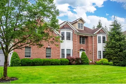 11 Nalesnik Dr, Fairfield, NJ 07004 - Photo 1