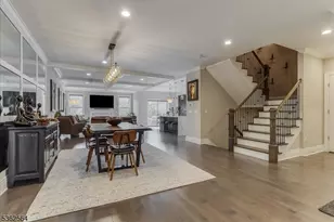 302 Tiffany Wy, Watchung, NJ 07069 - Photo 2