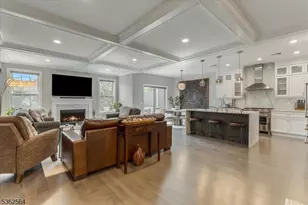 302 Tiffany Wy, Watchung, NJ 07069 - Photo 4