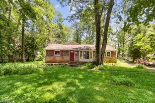 508 Tahama Rd, Vernon, NJ 07422 - Photo 1